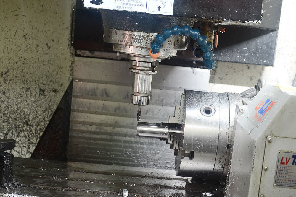 4-axis CNC milling setup